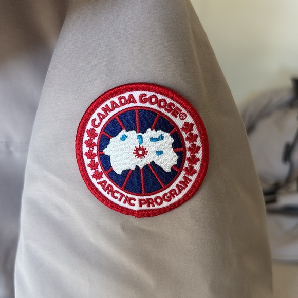 Canada Goose NWT Men's Langford Heritage Parka Jacket Size L Limestone w Fur - Picture 3 of 10